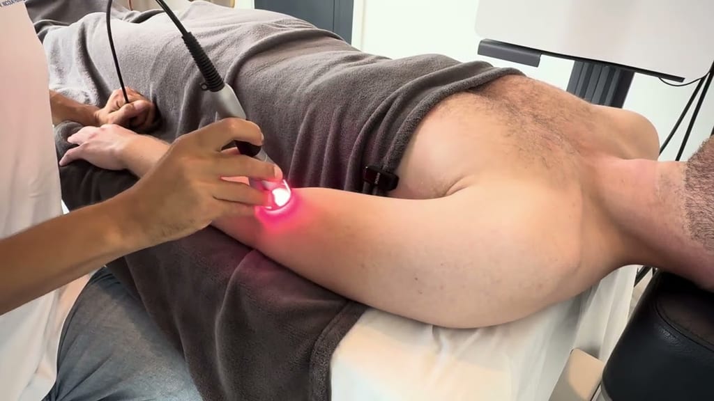 Laserbehandling af tennisalbue
